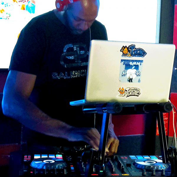 I-Game-Plan-Live-DJ-Host